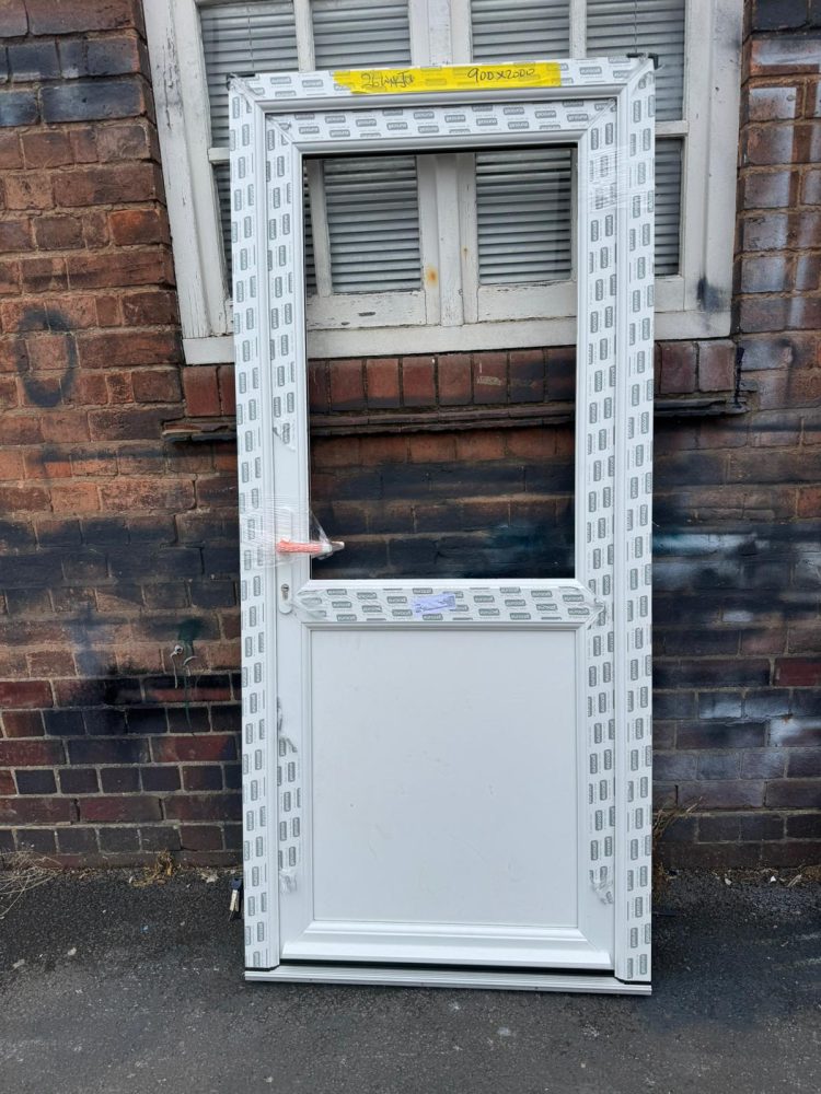 White Upvc Door 900 x 2000 mm 26WNKJ01