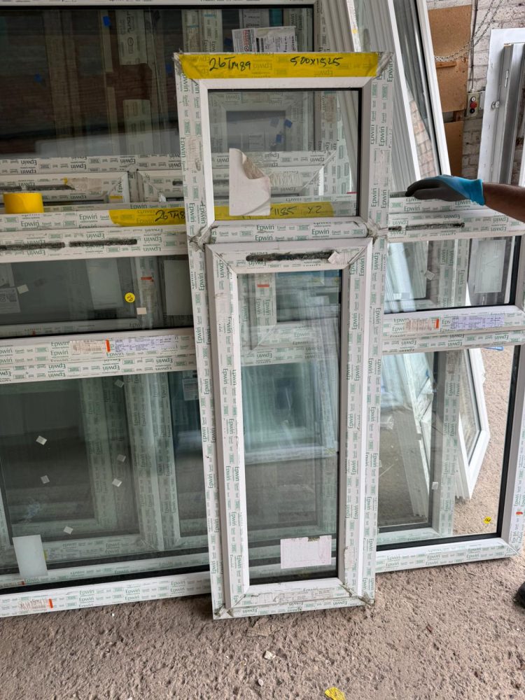 White Upvc Window 500 X 1525 mm 26TM89