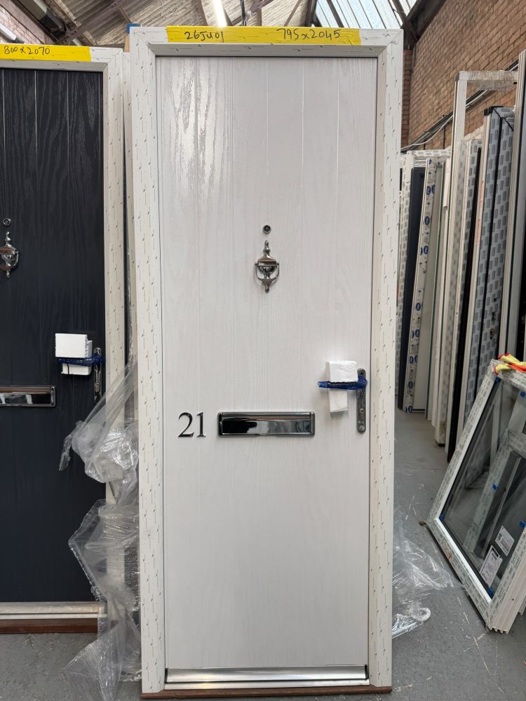 White Composite Traditional Door 795 x 2045 mm 26JU01