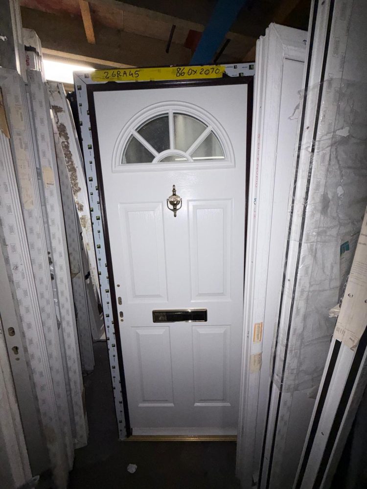 White Composite Traditional Door 860 x 2070 mm 26RA45