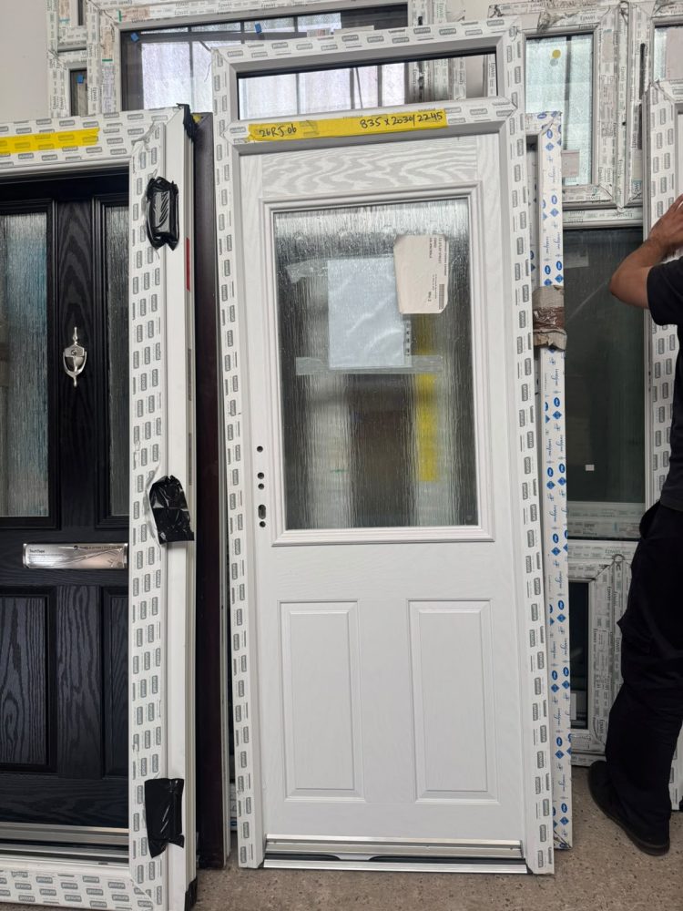 White Composite Traditional Door 835 x 2030/2245 mm 26RJ06