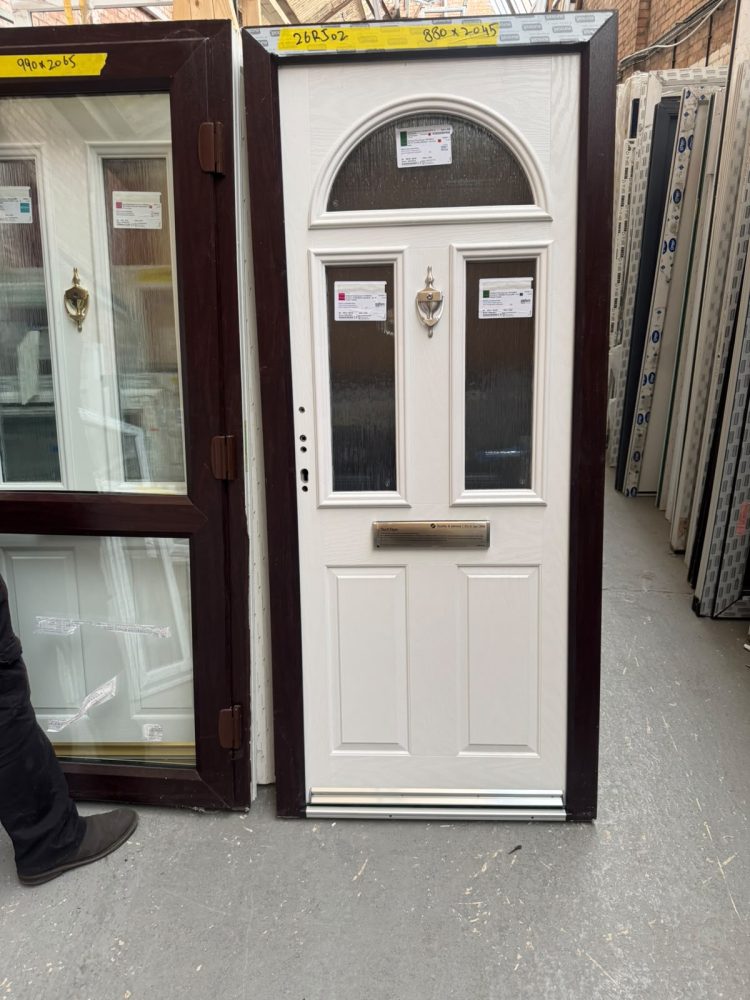 White Composite Traditional Door 880 x 2045 mm 26RJ02