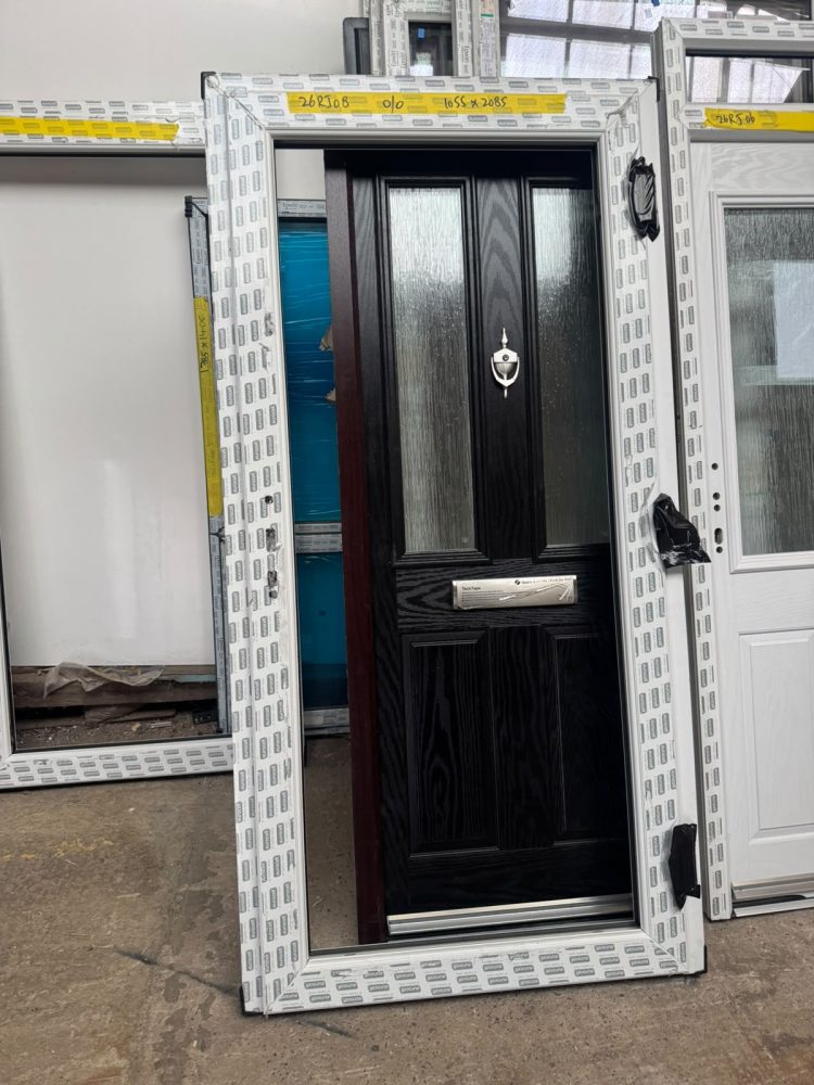 White Upvc Door 1055 x 2085 mm 26RJ08