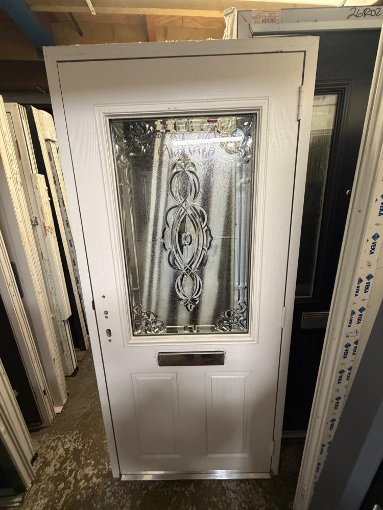 Ex-Showroom White Composite Traditional Door 910 x 1980 mm