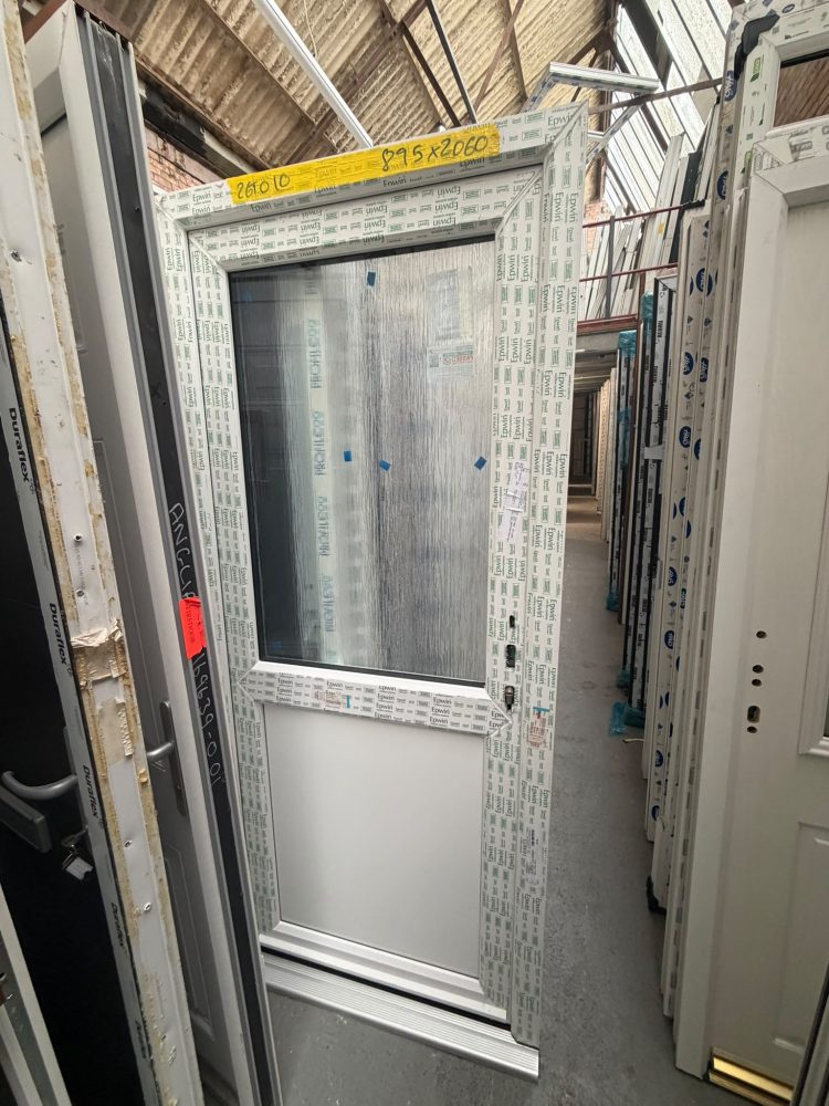 White Upvc Door 895 x 2060 mm 26T010