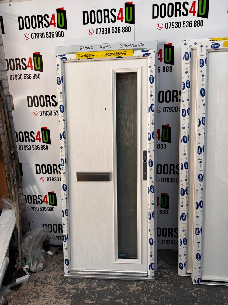 White Composite Modern Door 820 x 1955 mm 26HO04