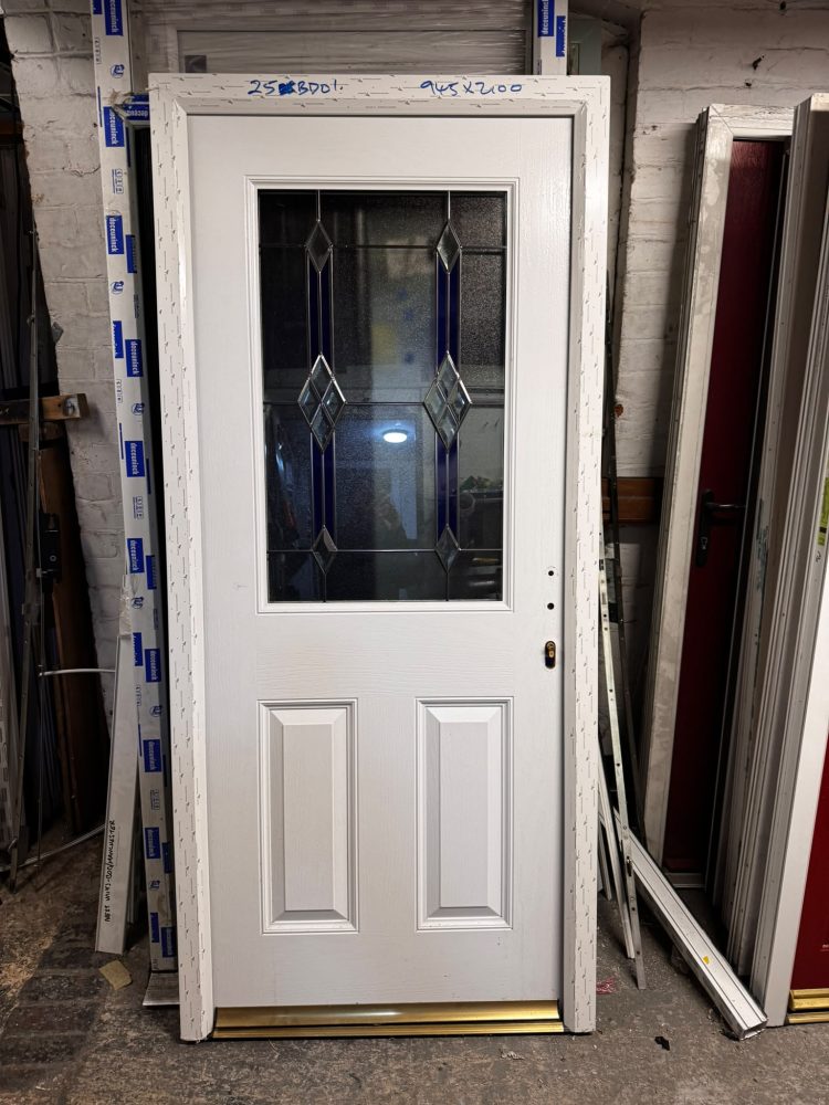 White Composite Traditional Door 945 X 2100 mm 25BD01