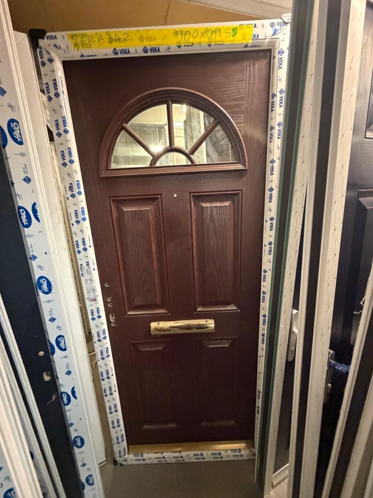 Rosewood Composite Traditional Door 900 x 2095 mm 26RA342