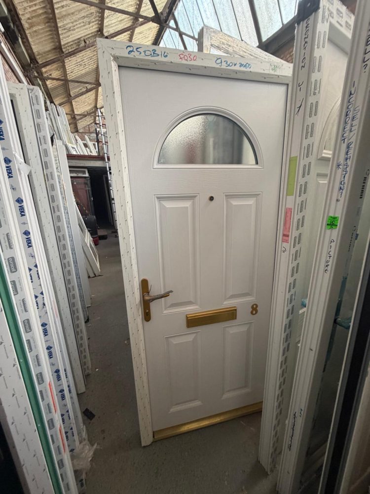 White Composite Traditional FD30 Door 930 x 2060 mm 25OB16