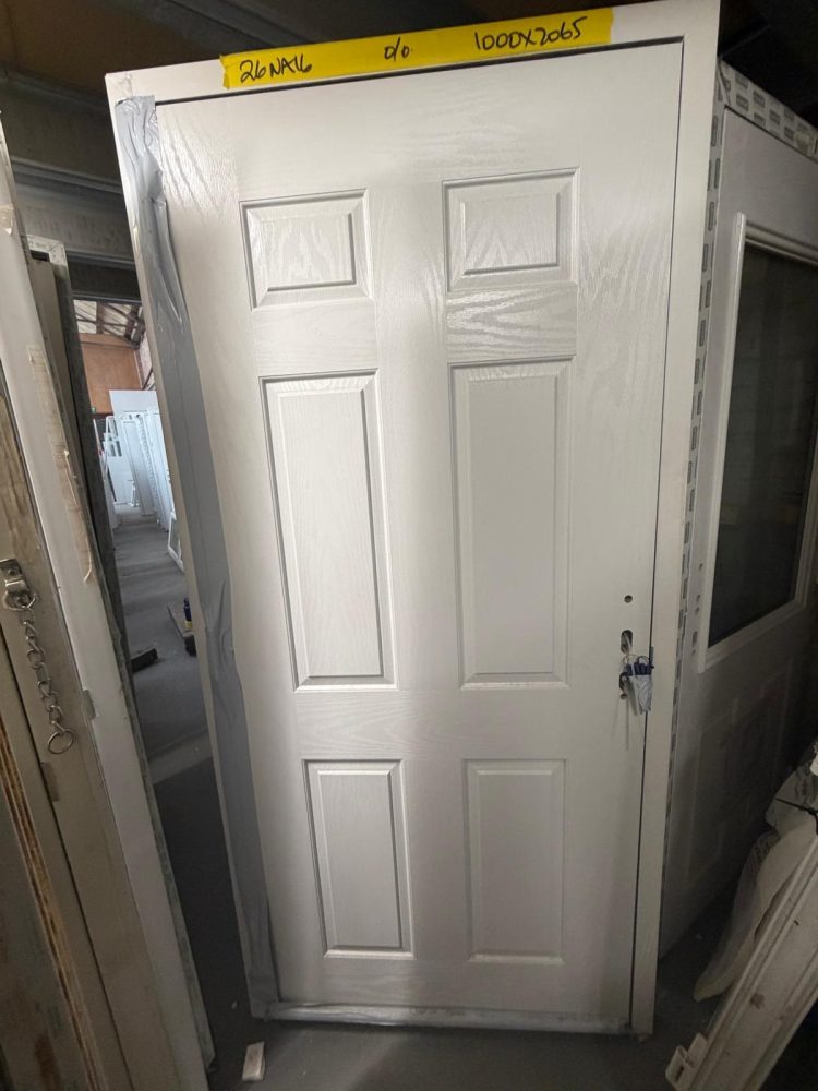 White Composite Traditional Door 1000 x 2065 mm 26NA16